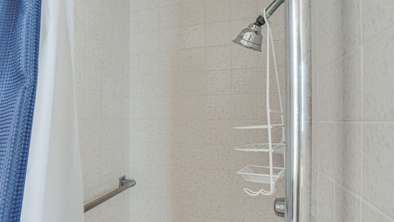 Photo of Bathroom in Avalon