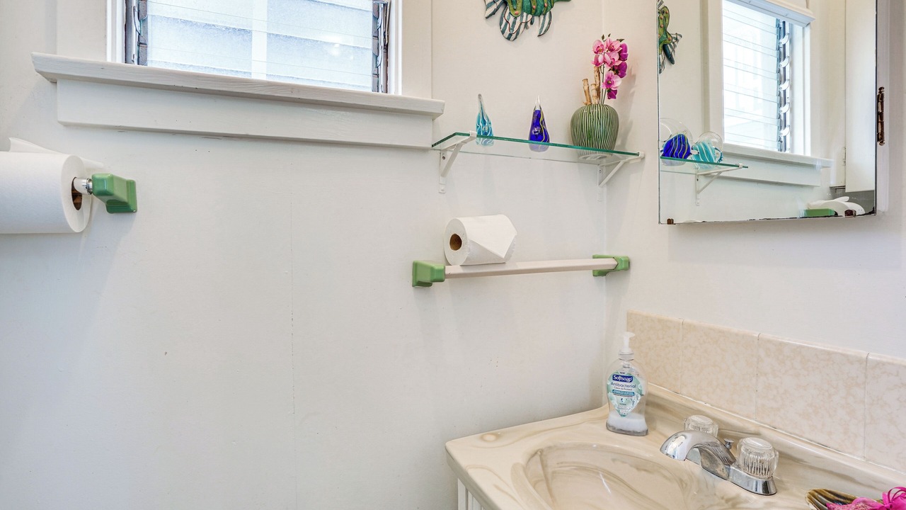 Photo of Bathroom in Avalon