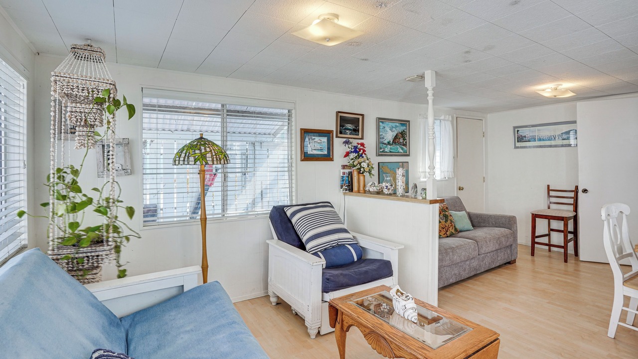 Photo of Livingroom in Avalon
