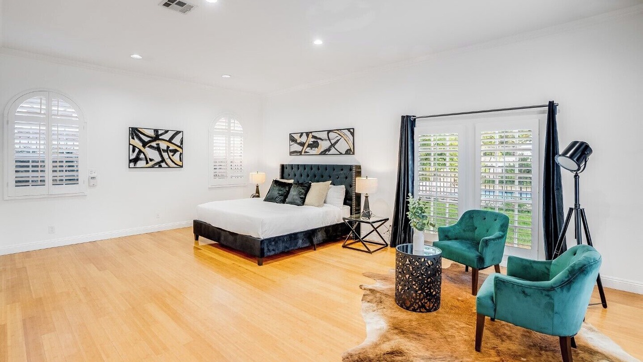 Photo of Bedroom in Valley Village
