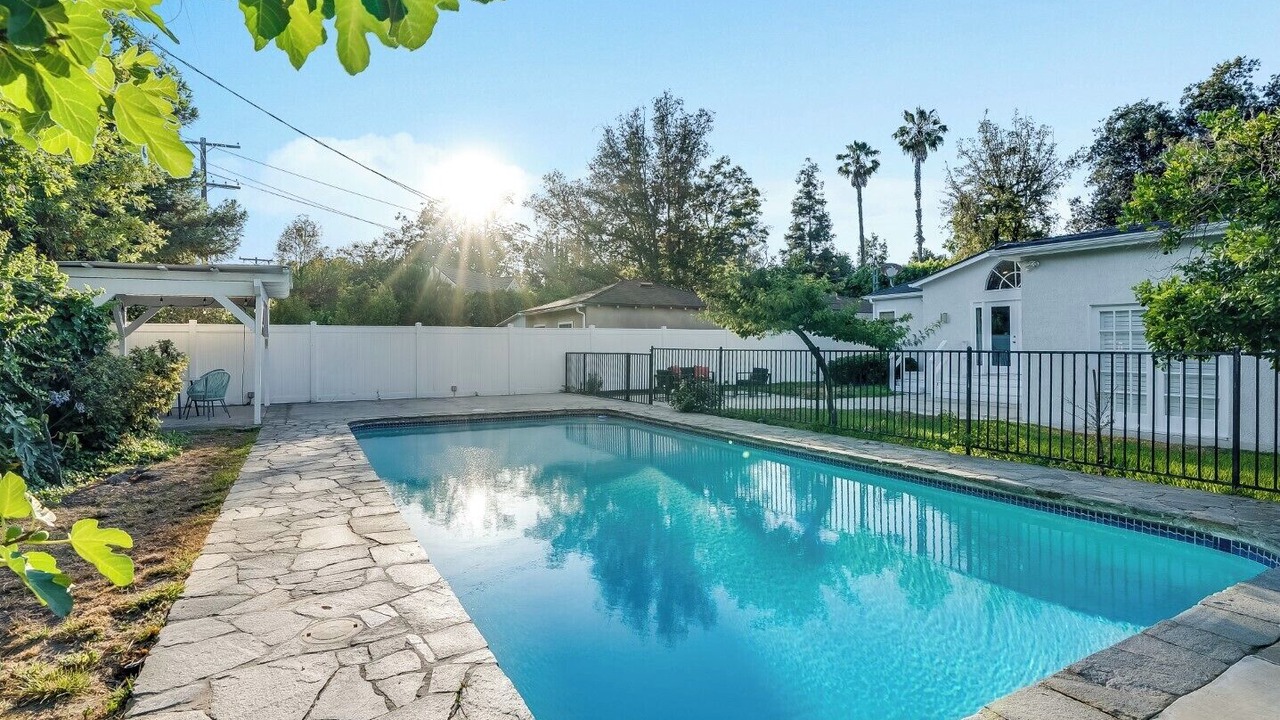 Photo of Outdoor in Valley Village