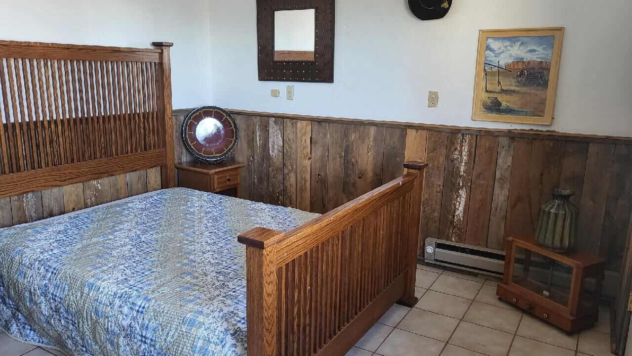 Photo of Bedroom in Yarnell