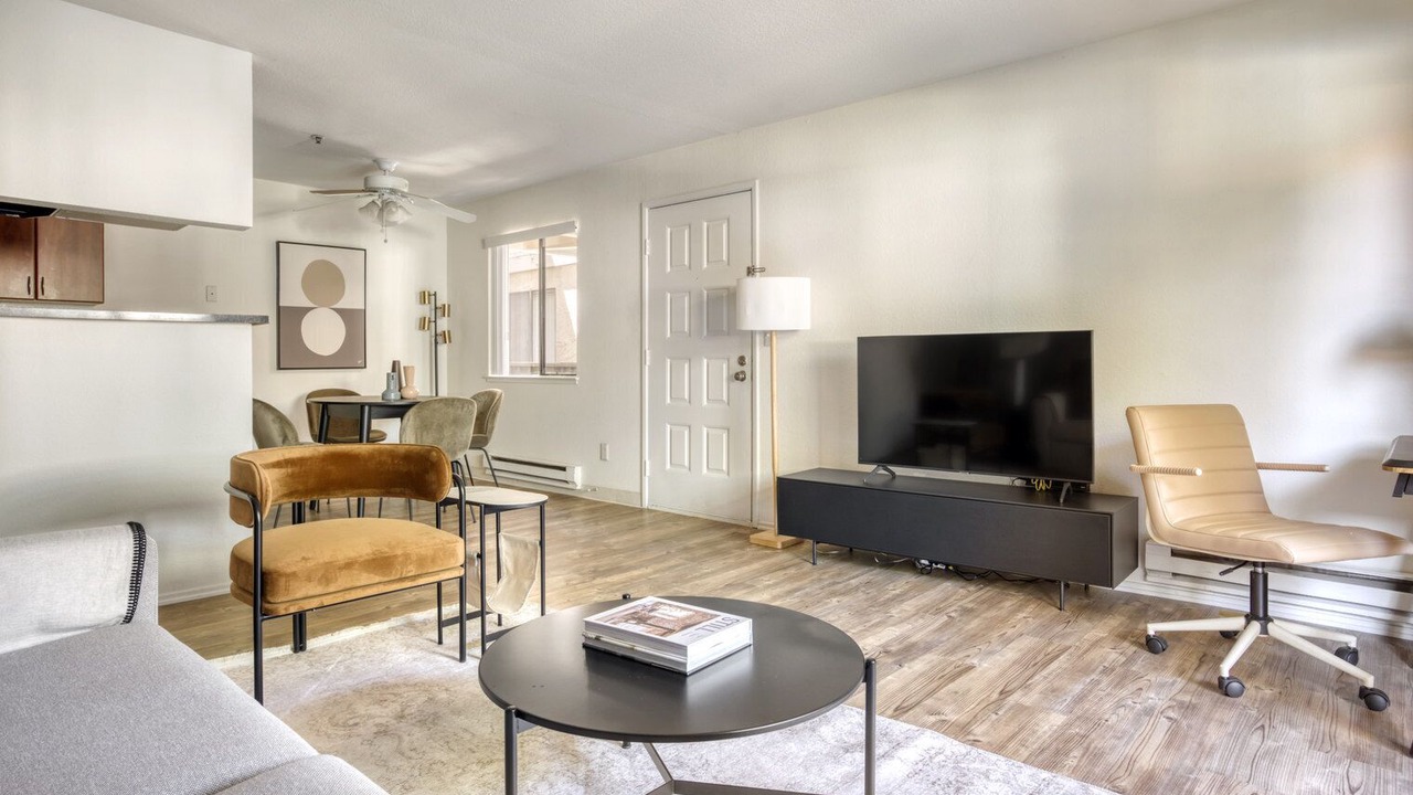 Photo of Livingroom in Shoreline West