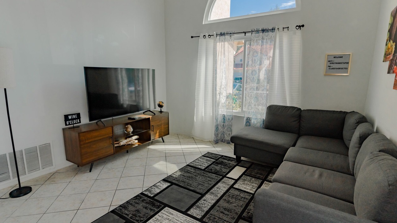 Photo of Livingroom in Temecula