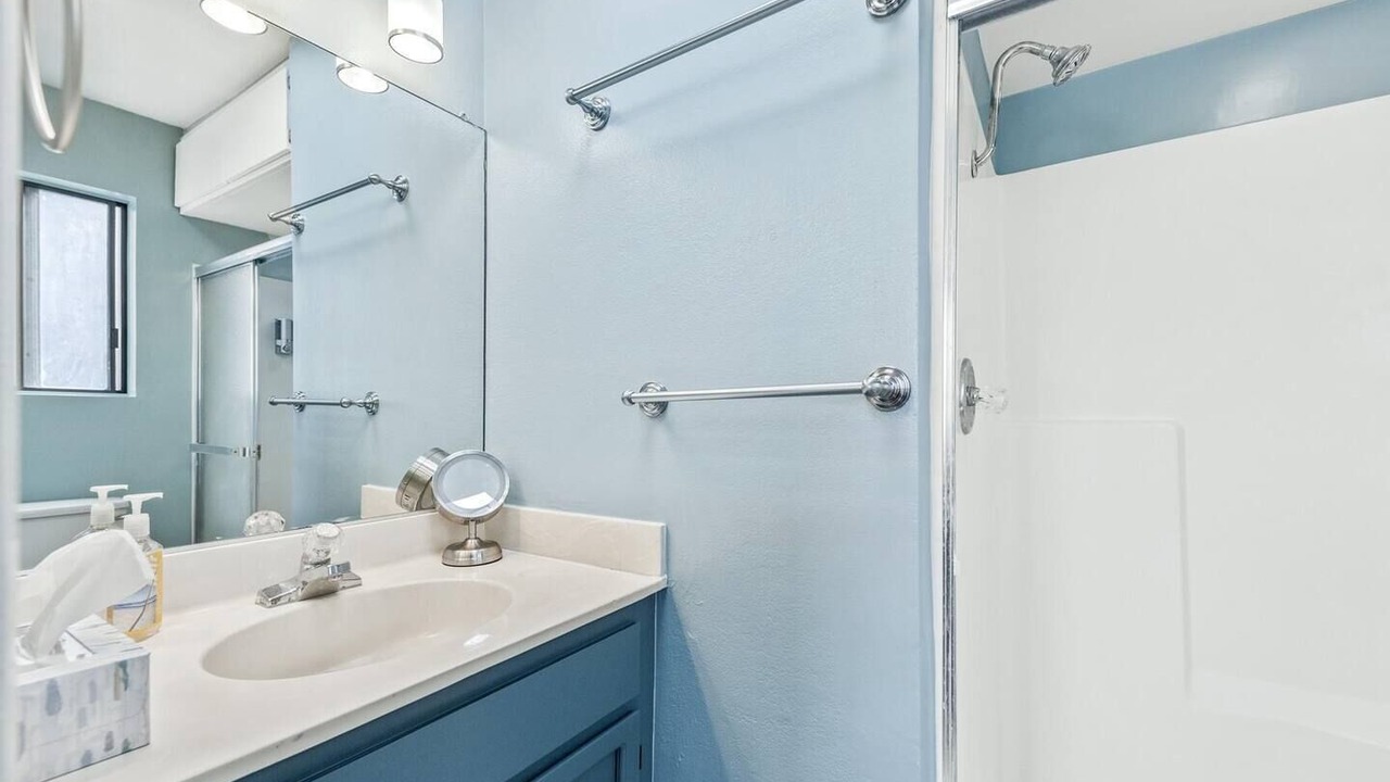 Photo of Bathroom in Garfield