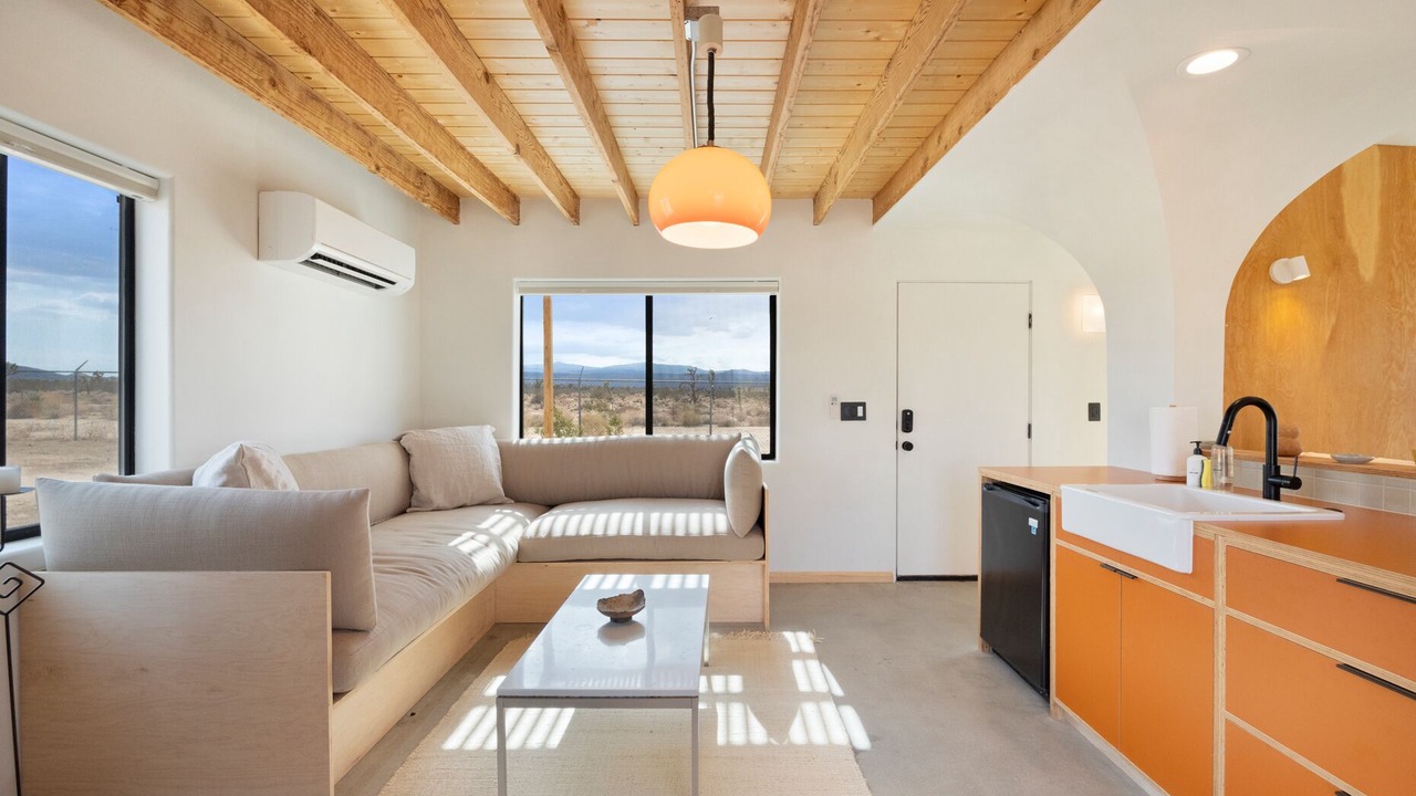 Photo of Livingroom in Yucca Valley