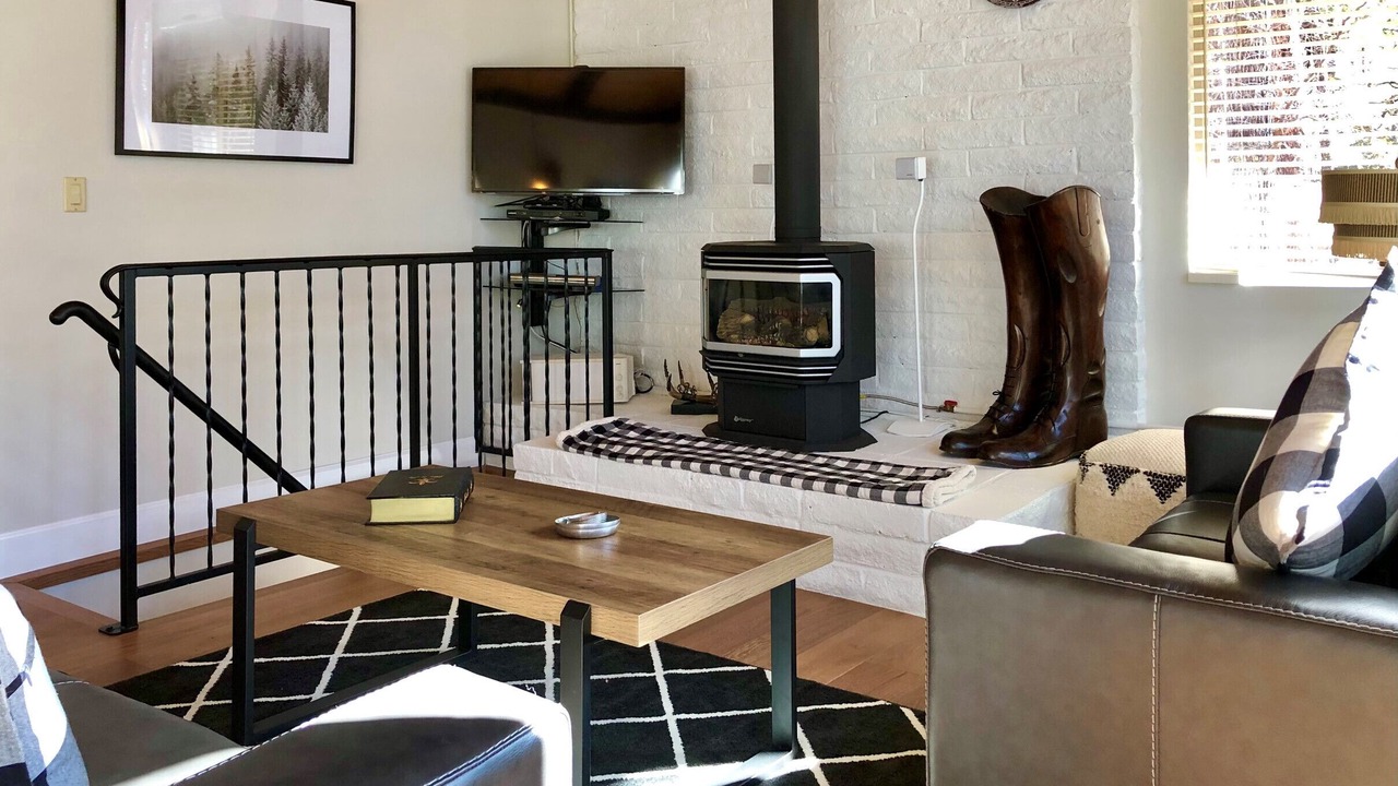 Photo of Livingroom in Groom Creek