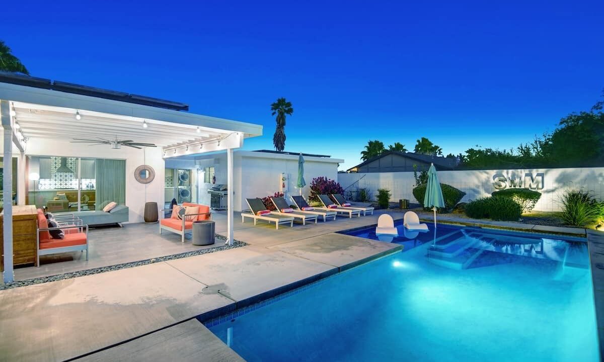 Photo of Outdoor in Desert Park Estates
