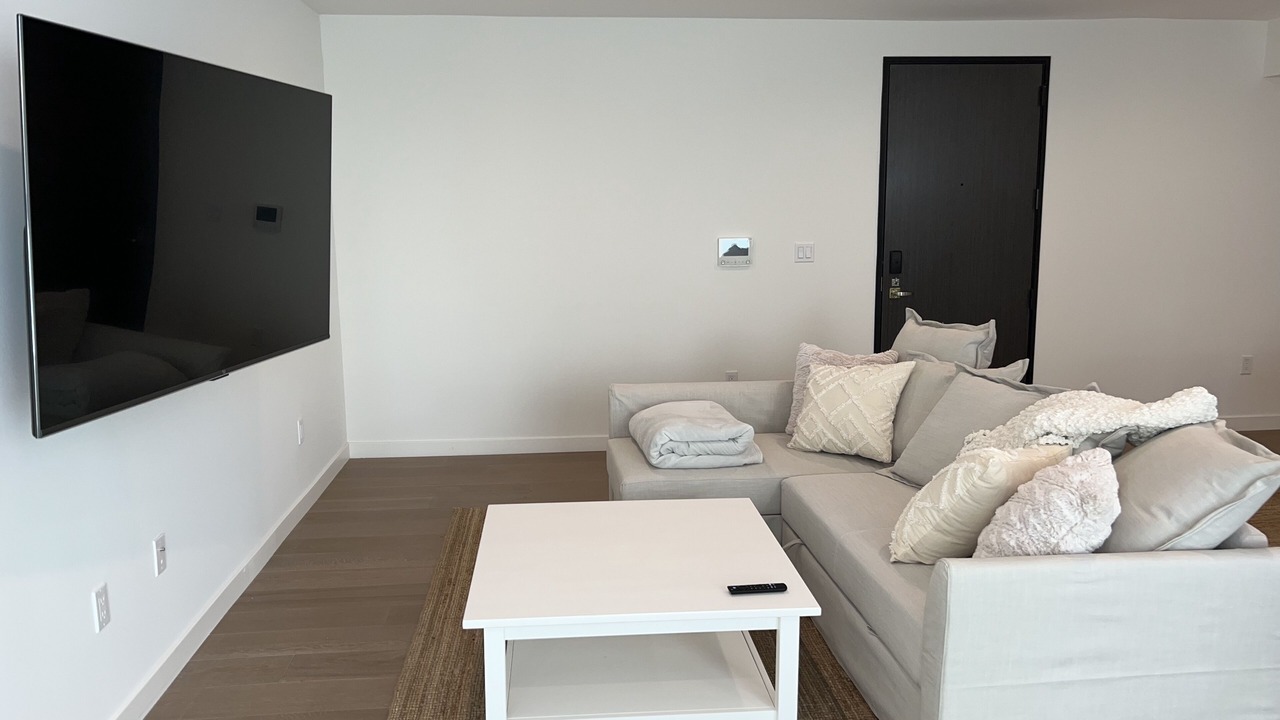 Photo of Livingroom in Beverly Hills