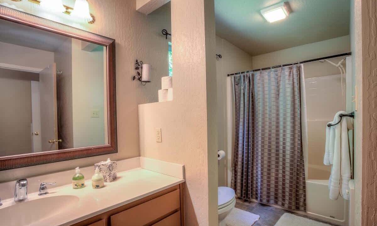 Photo of Bathroom in Graeagle