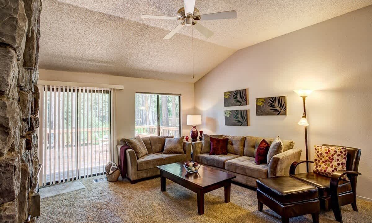 Photo of Livingroom in Plumas Eureka Estates