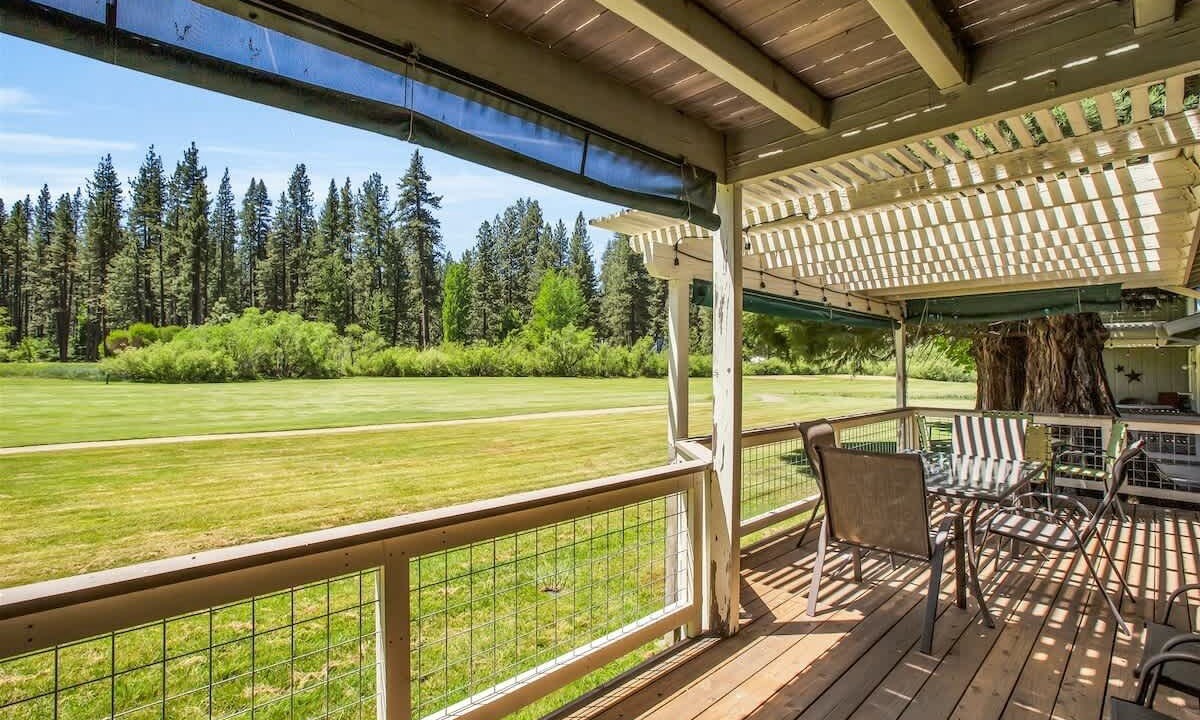 Photo of Patio Balcony in Plumas Eureka Estates