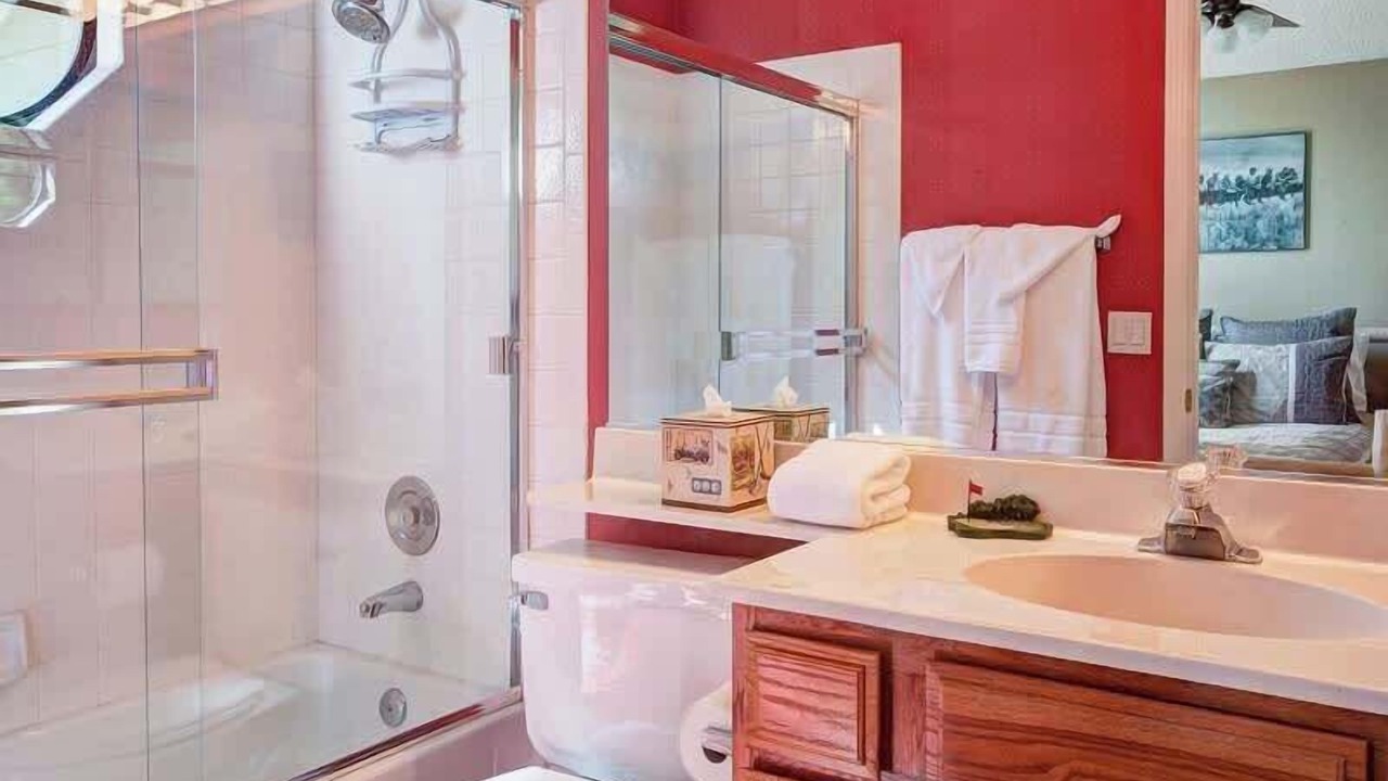 Photo of Bathroom in Plumas Eureka Estates