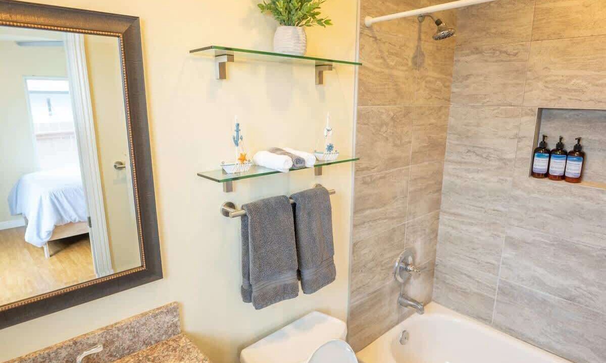 Photo of Bathroom in South Oceanside