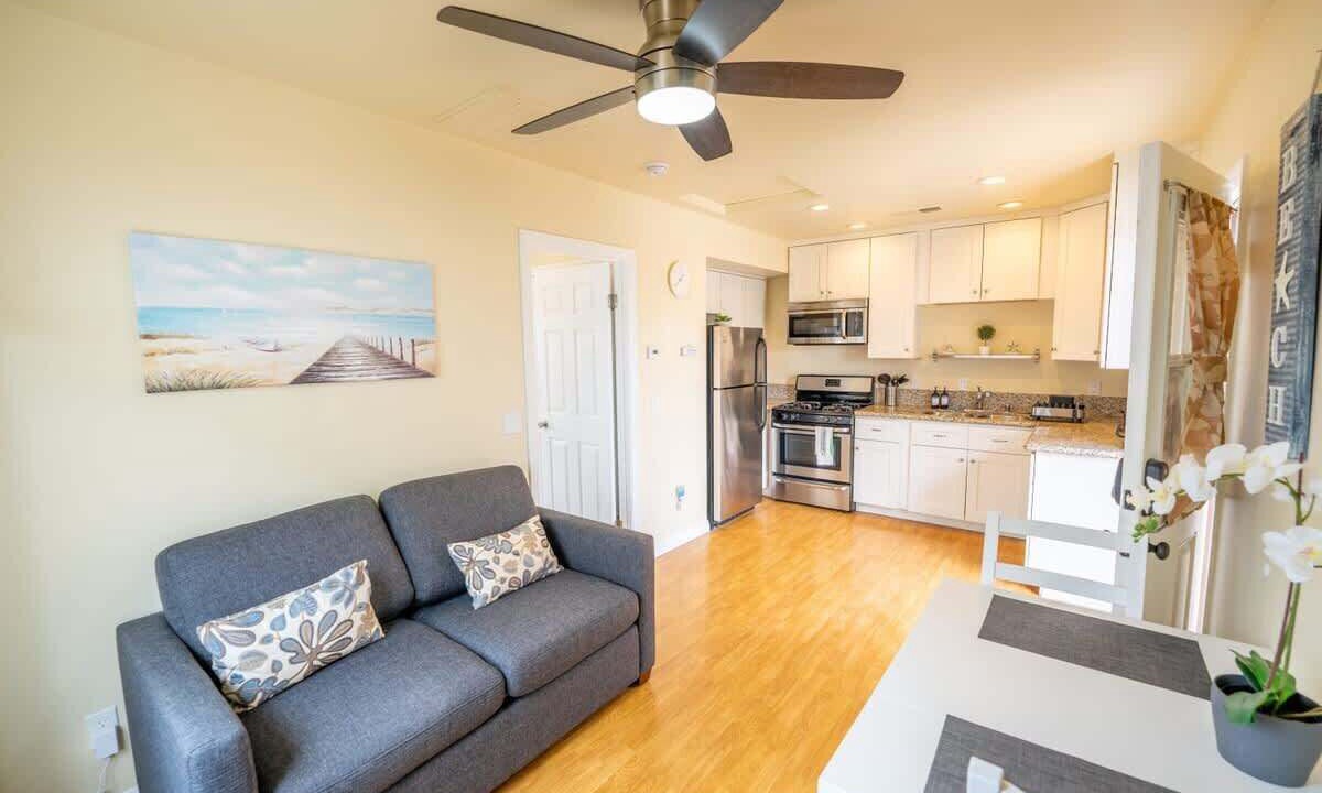 Photo of Livingroom in South Oceanside