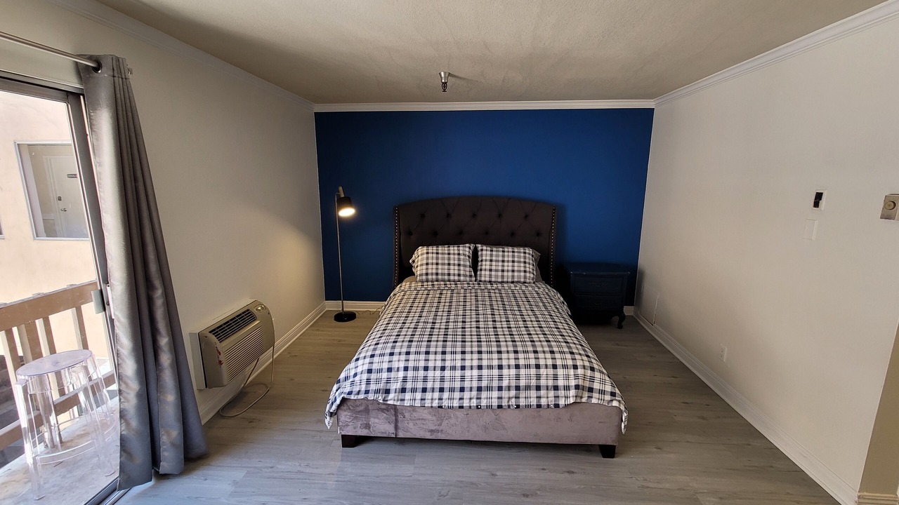 Photo of Bedroom in Beverly Hills
