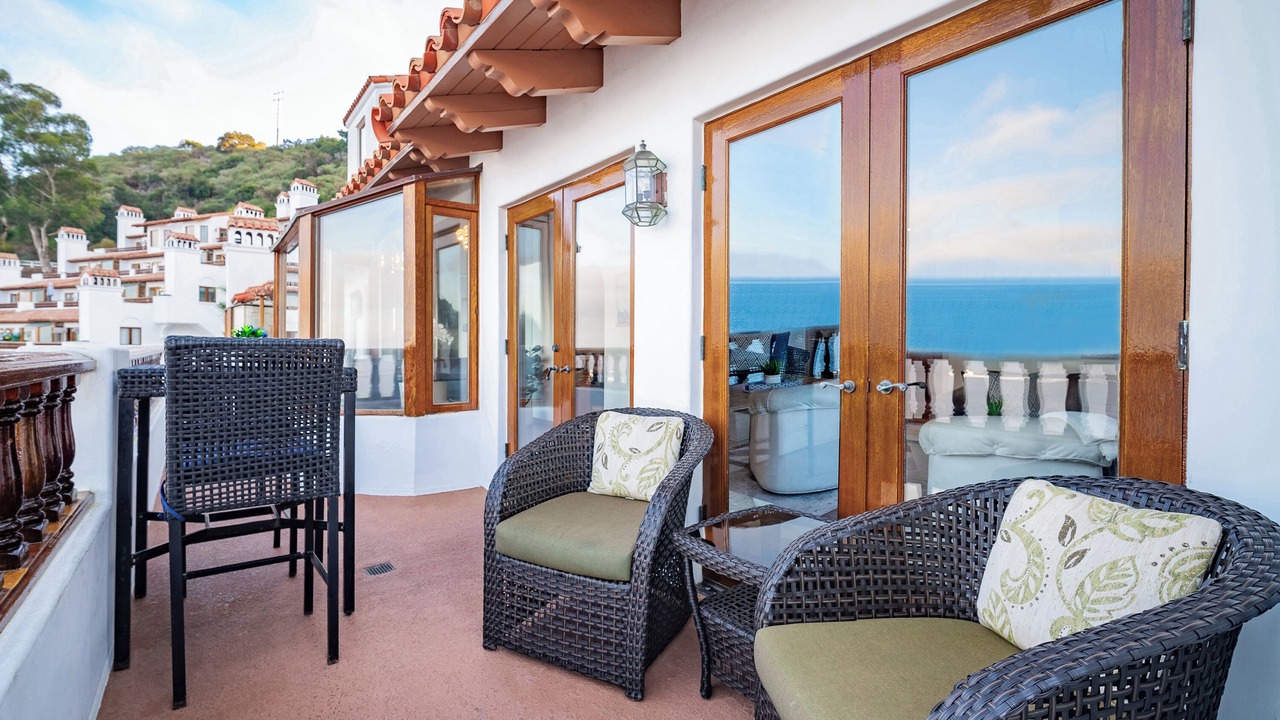 Photo of Patio Balcony in Avalon