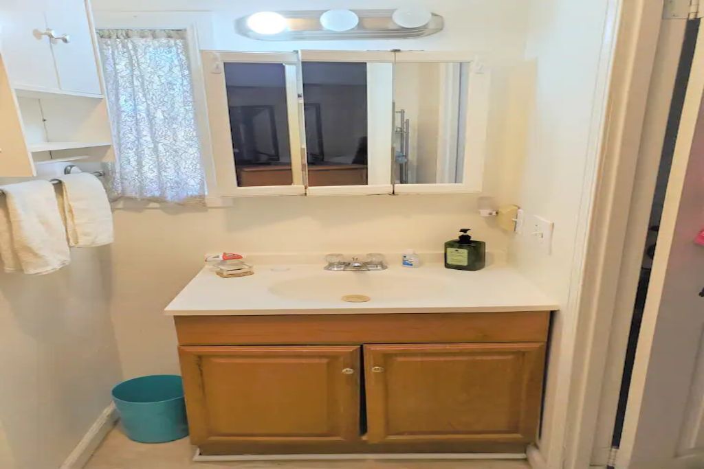 Photo of Bathroom in Townsite