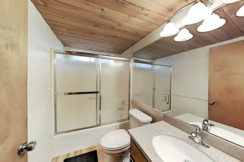 Photo of Bathroom in Truckee