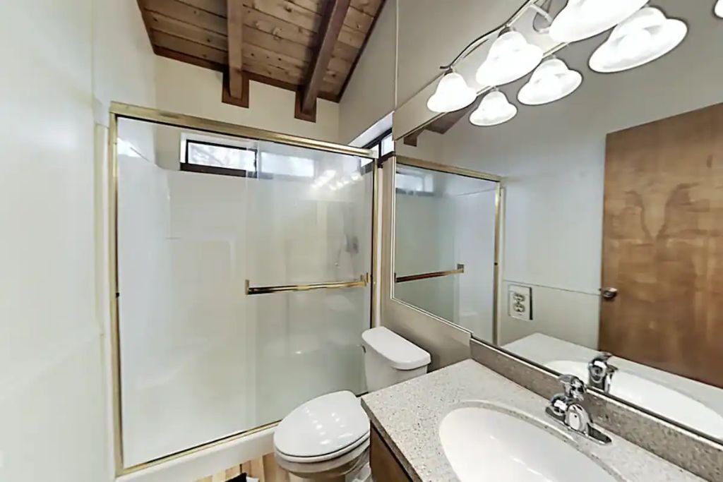 Photo of Bathroom in Truckee