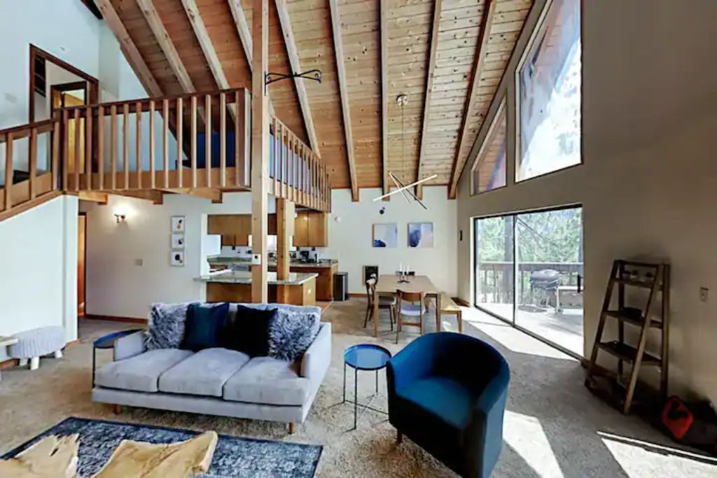 Photo of Livingroom in Truckee
