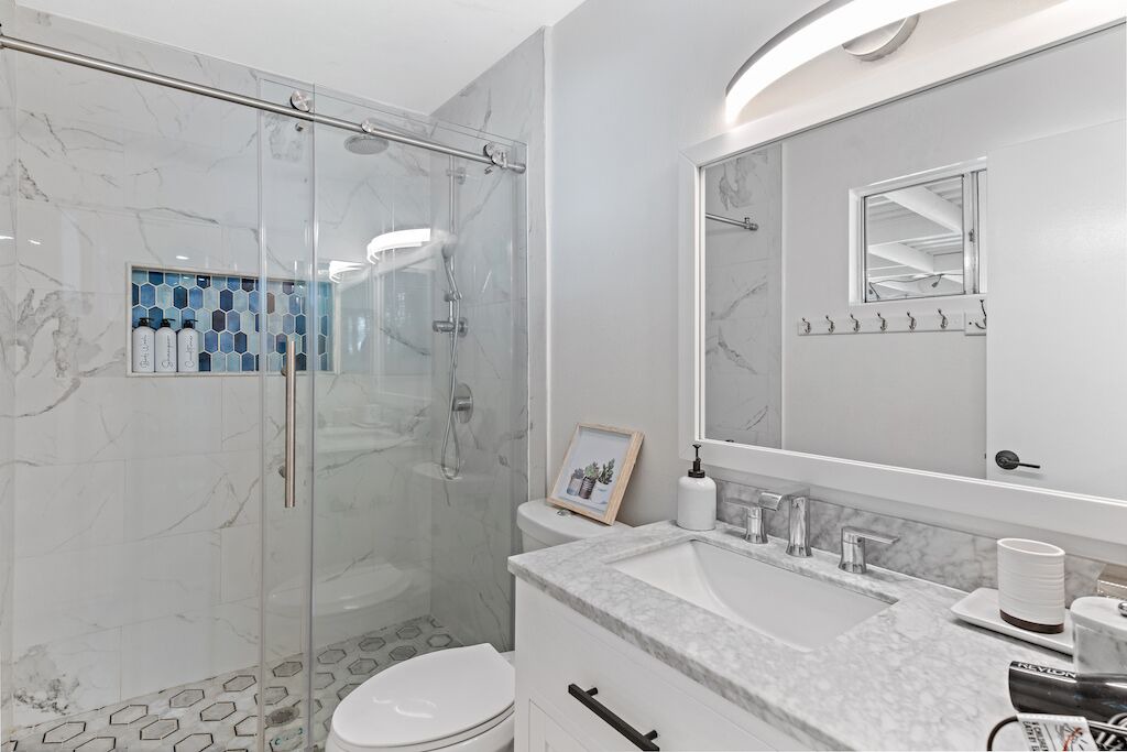 Photo of Bathroom in Midway City