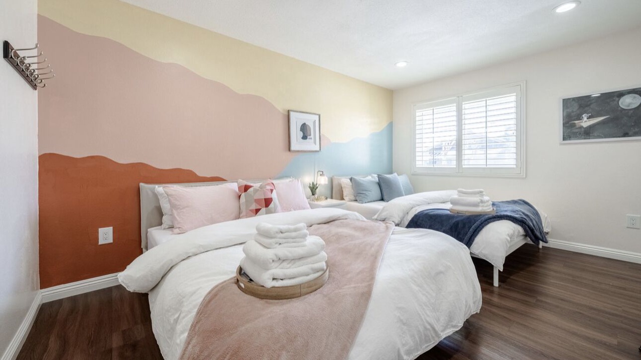 Photo of Bedroom in Midway City