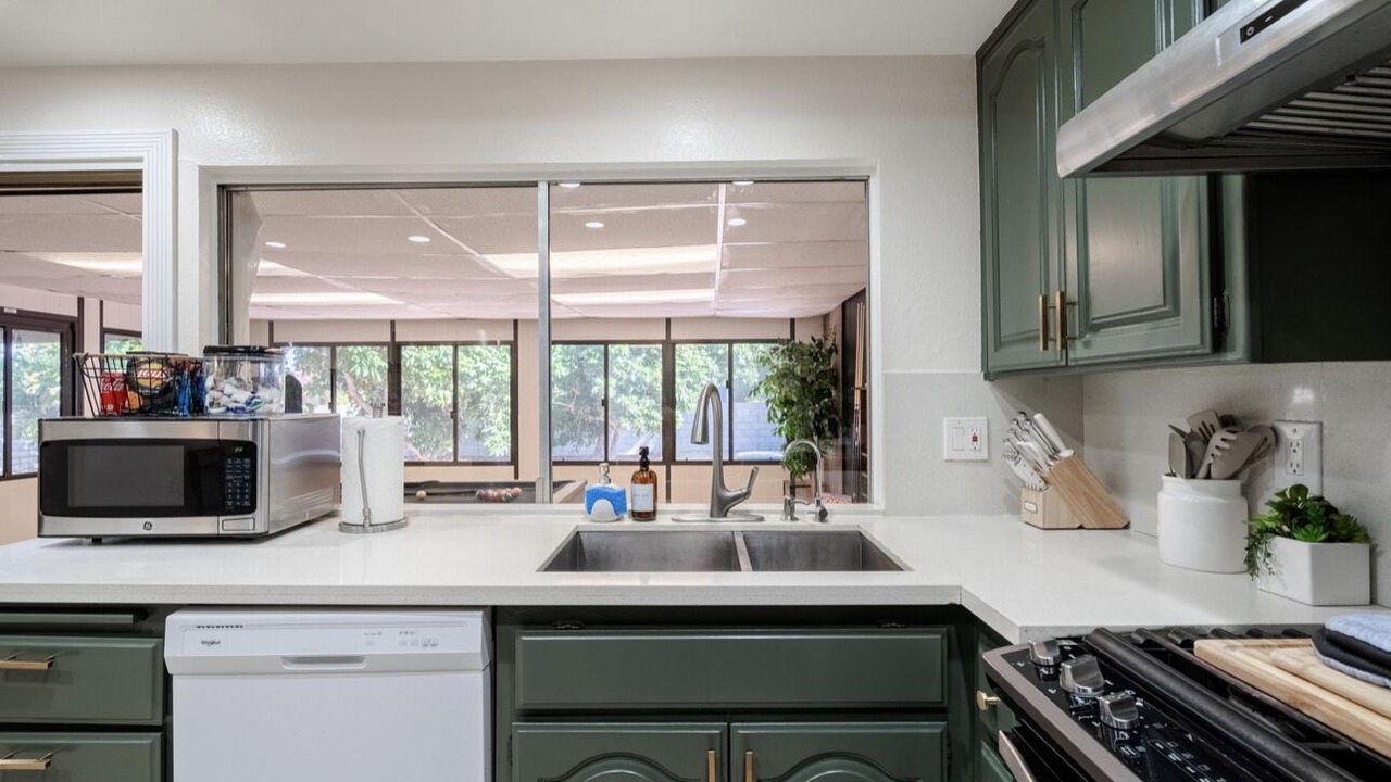 Photo of Kitchen in Midway City