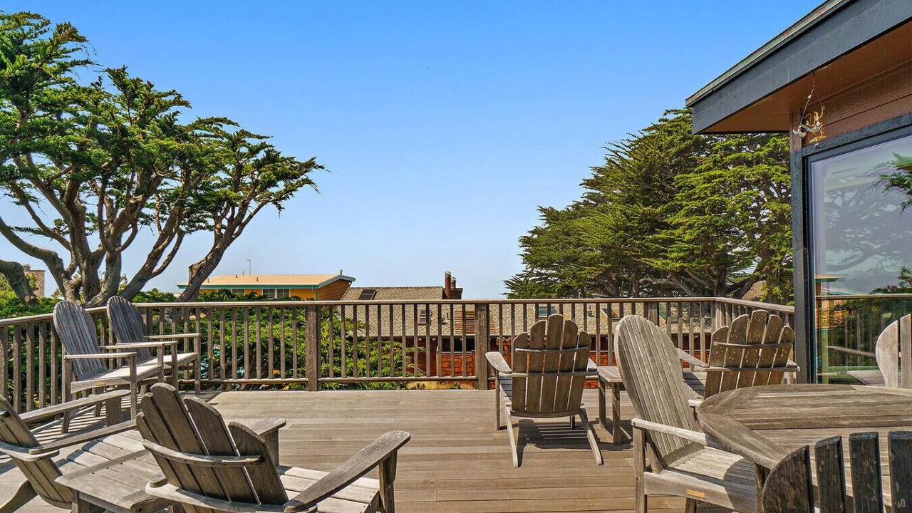 Photo of Patio Balcony in Marine Terrace