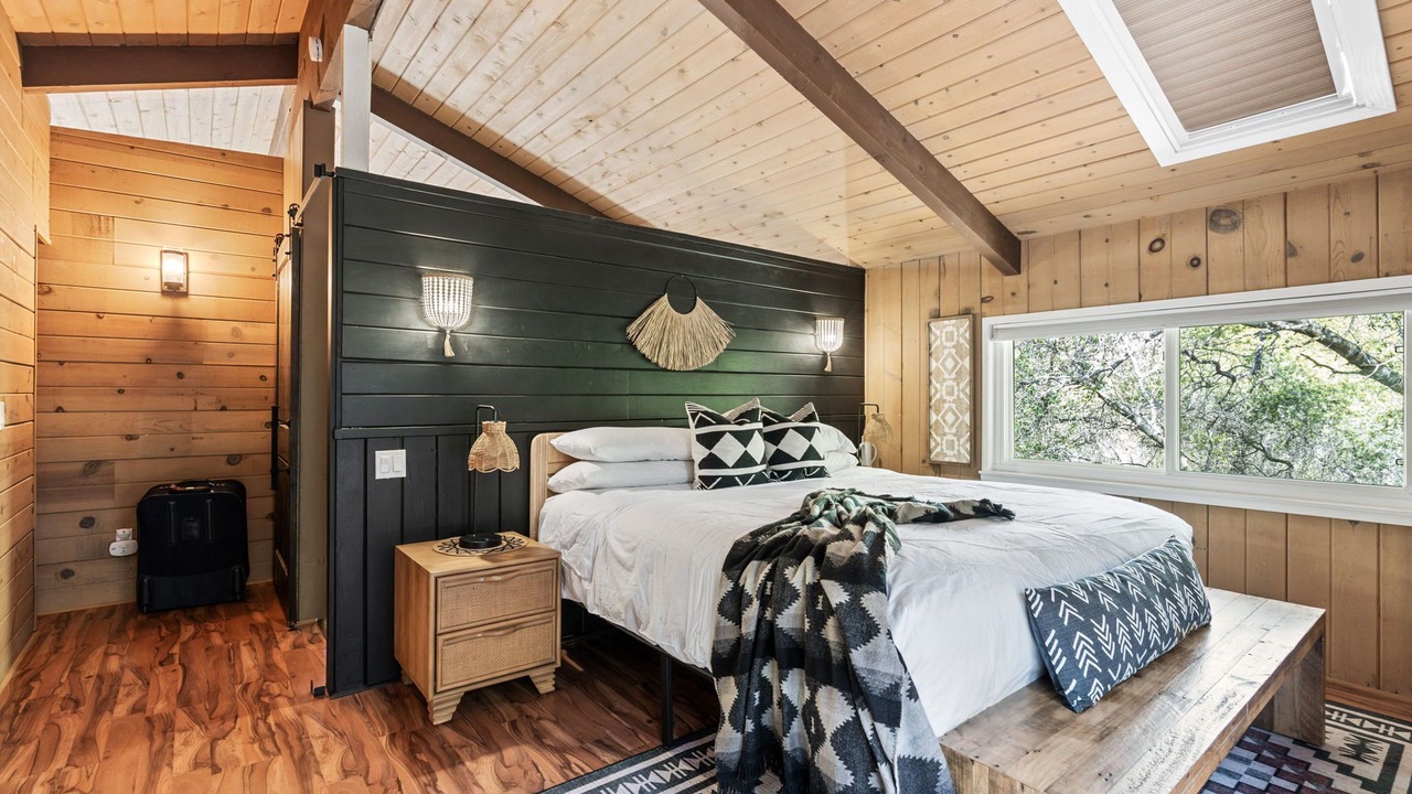 Photo of Bedroom in Three Rivers