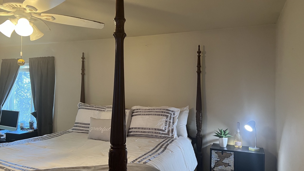 Photo of Bedroom in Clearlake
