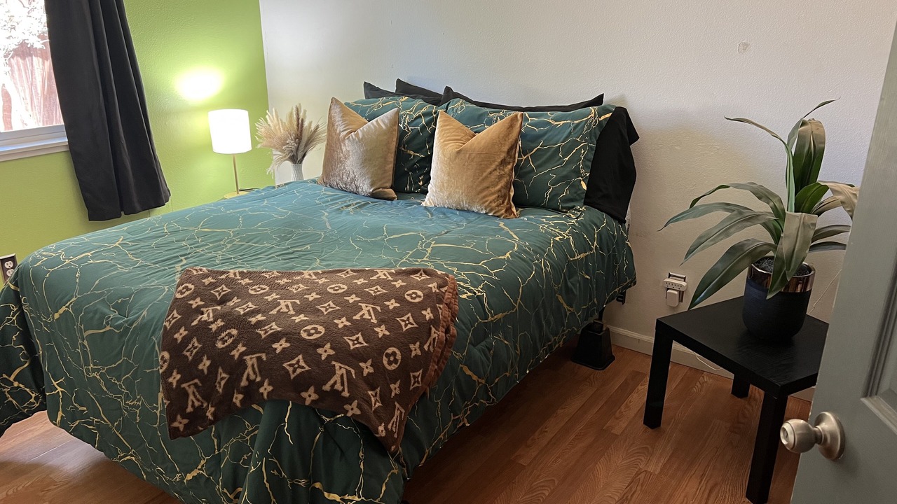 Photo of Bedroom in Clearlake