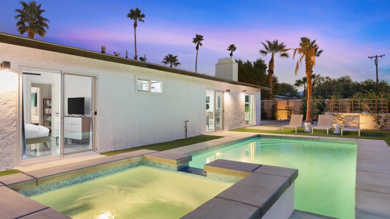 Photo of Outdoor in Desert Park Estates