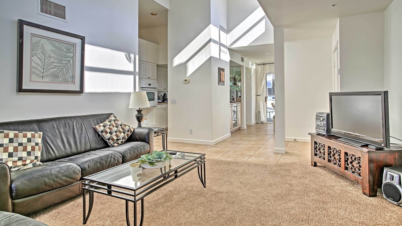 Photo of Livingroom in Cathedral City