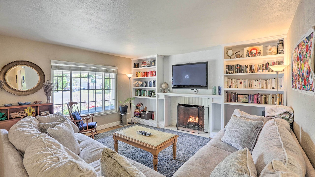 Photo of Bedroom in Southwestern Sacramento