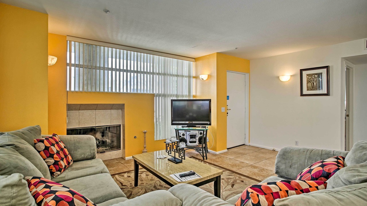 Photo of Livingroom in Cathedral City