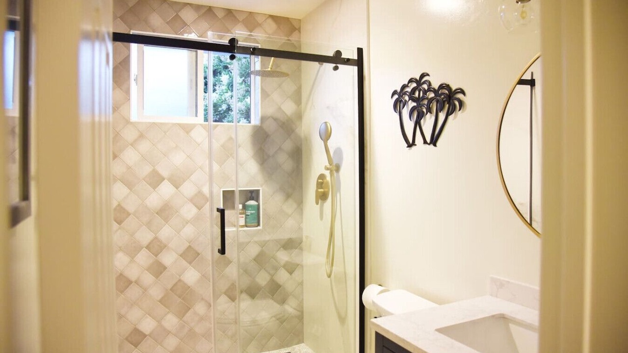 Photo of Bathroom in East Side Capistrano