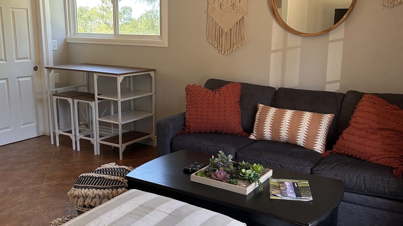 Photo of Livingroom in Raymond