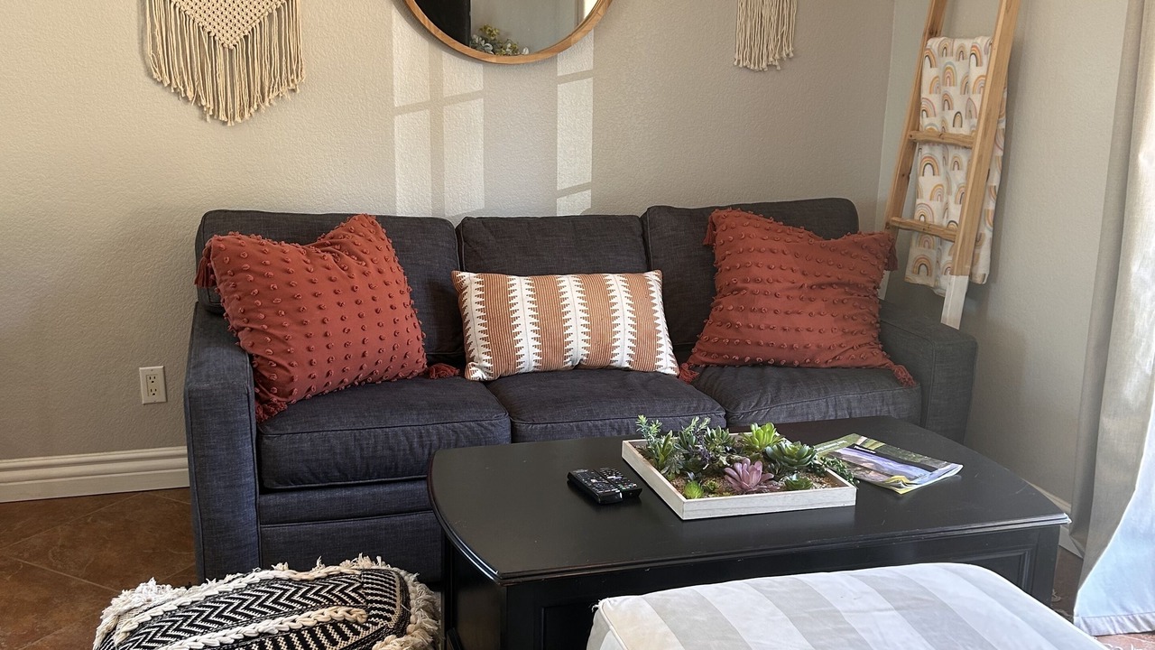 Photo of Livingroom in Raymond