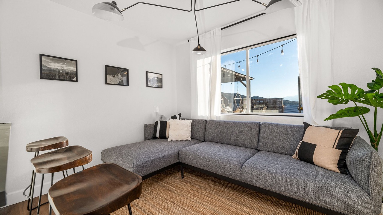 Photo of Livingroom in Yucca Valley