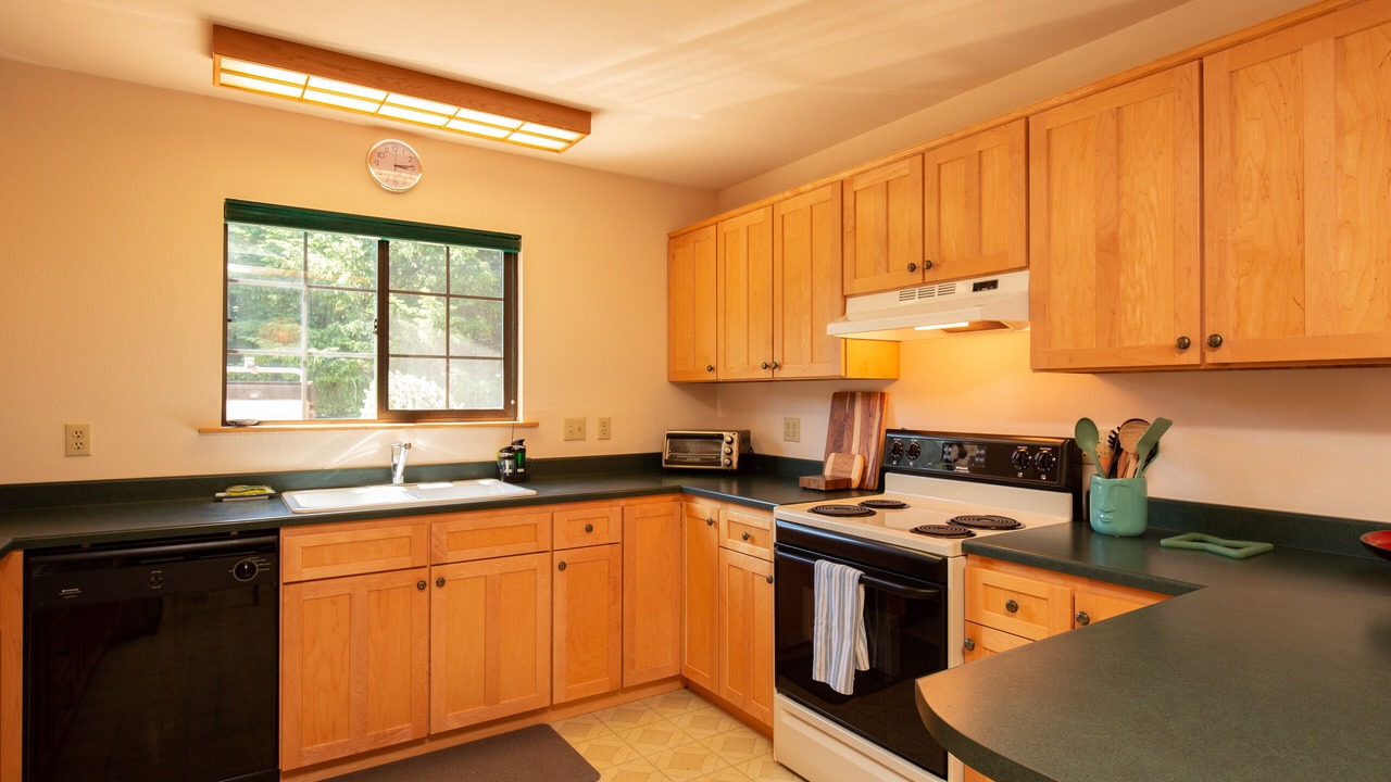 Photo of Kitchen in McKinleyville