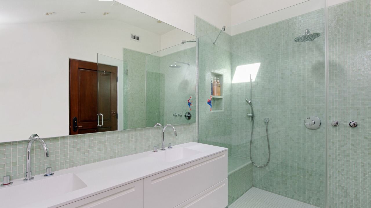 Photo of Bathroom in The Flats