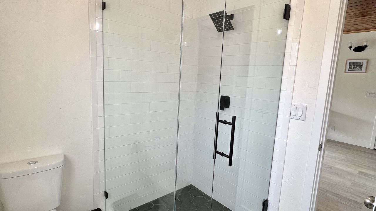 Photo of Bathroom in Raisin
