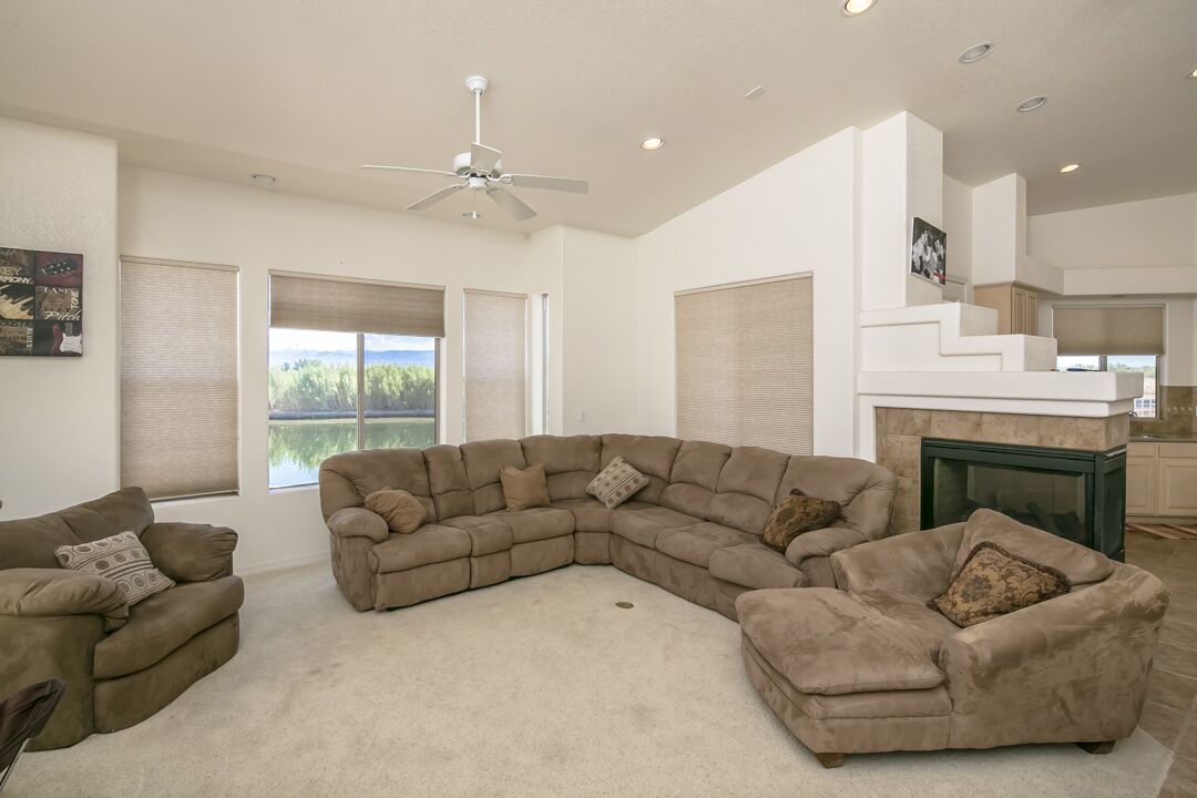 Photo of Livingroom in Mohave Valley