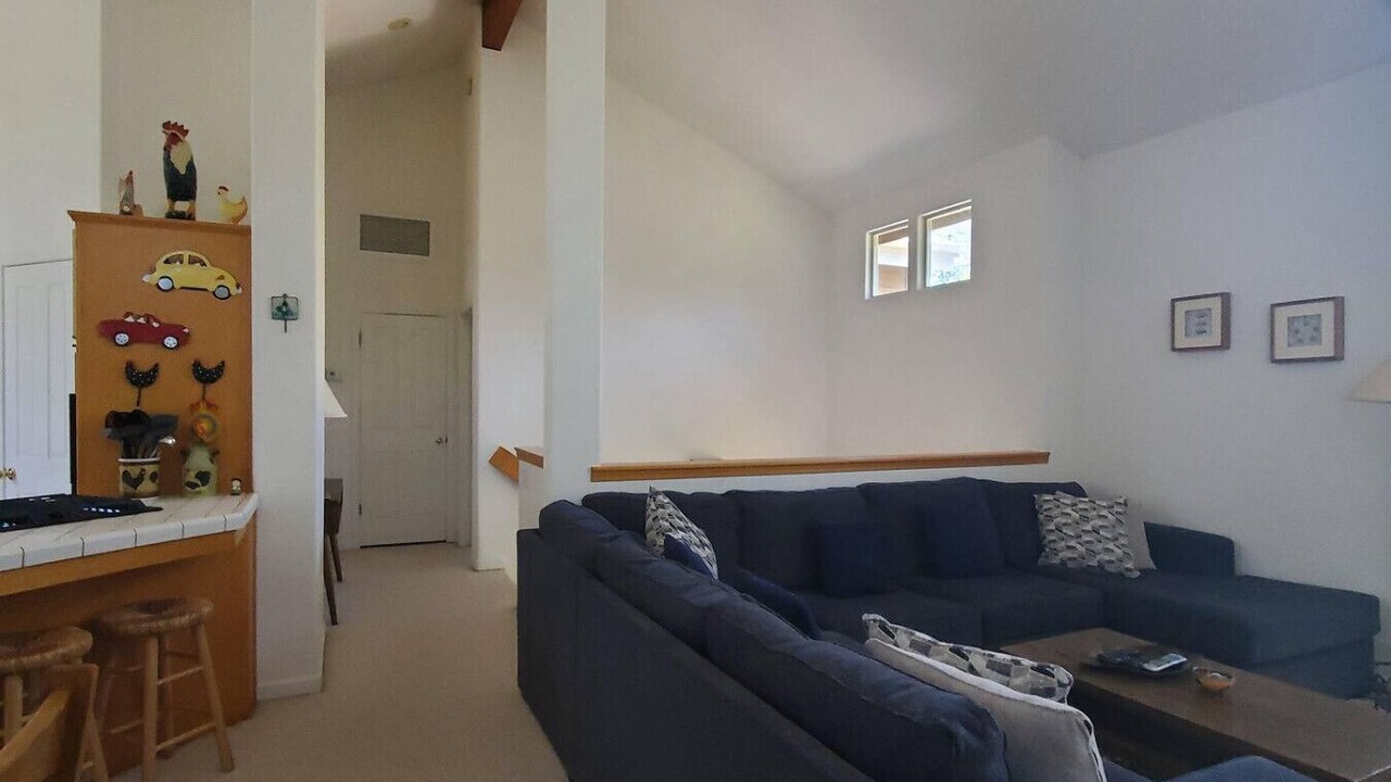 Photo of Livingroom in Marine Terrace