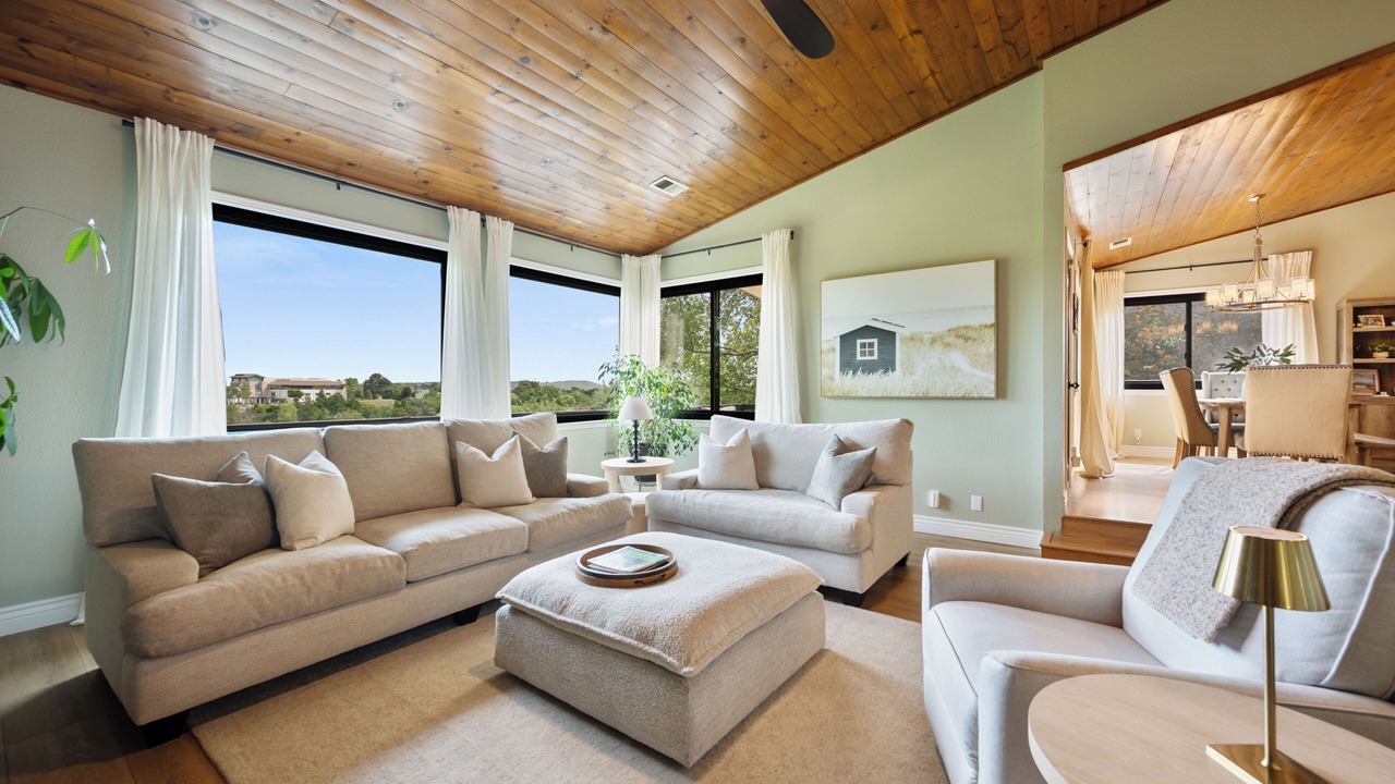 Photo of Bedroom in Templeton