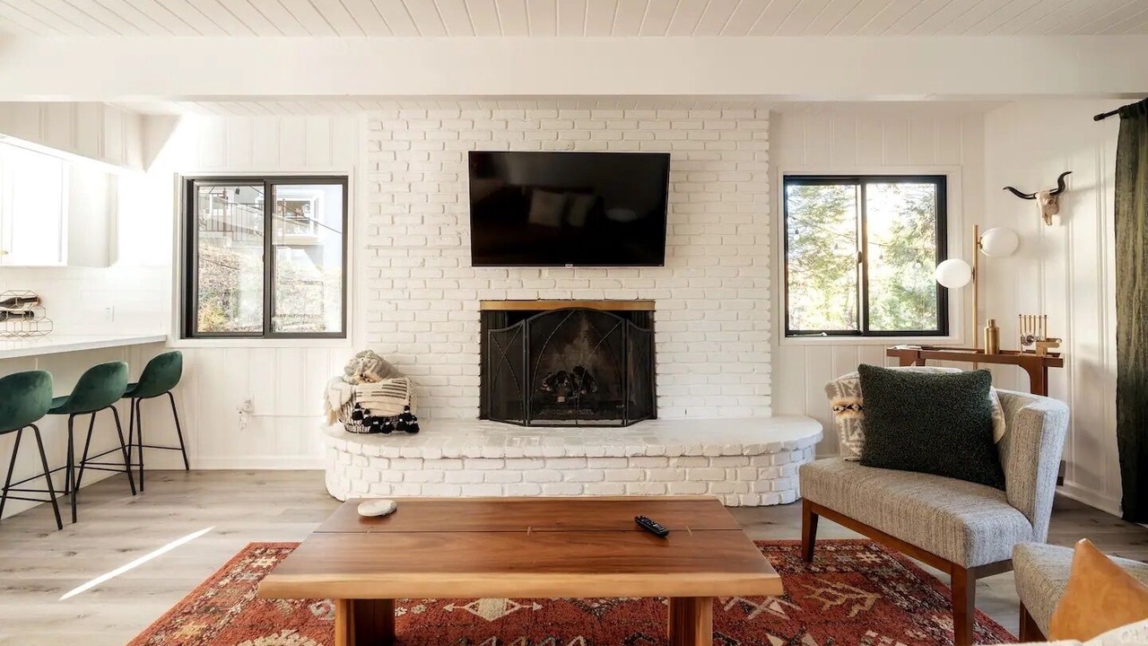 Photo of Livingroom in Cedar Glen