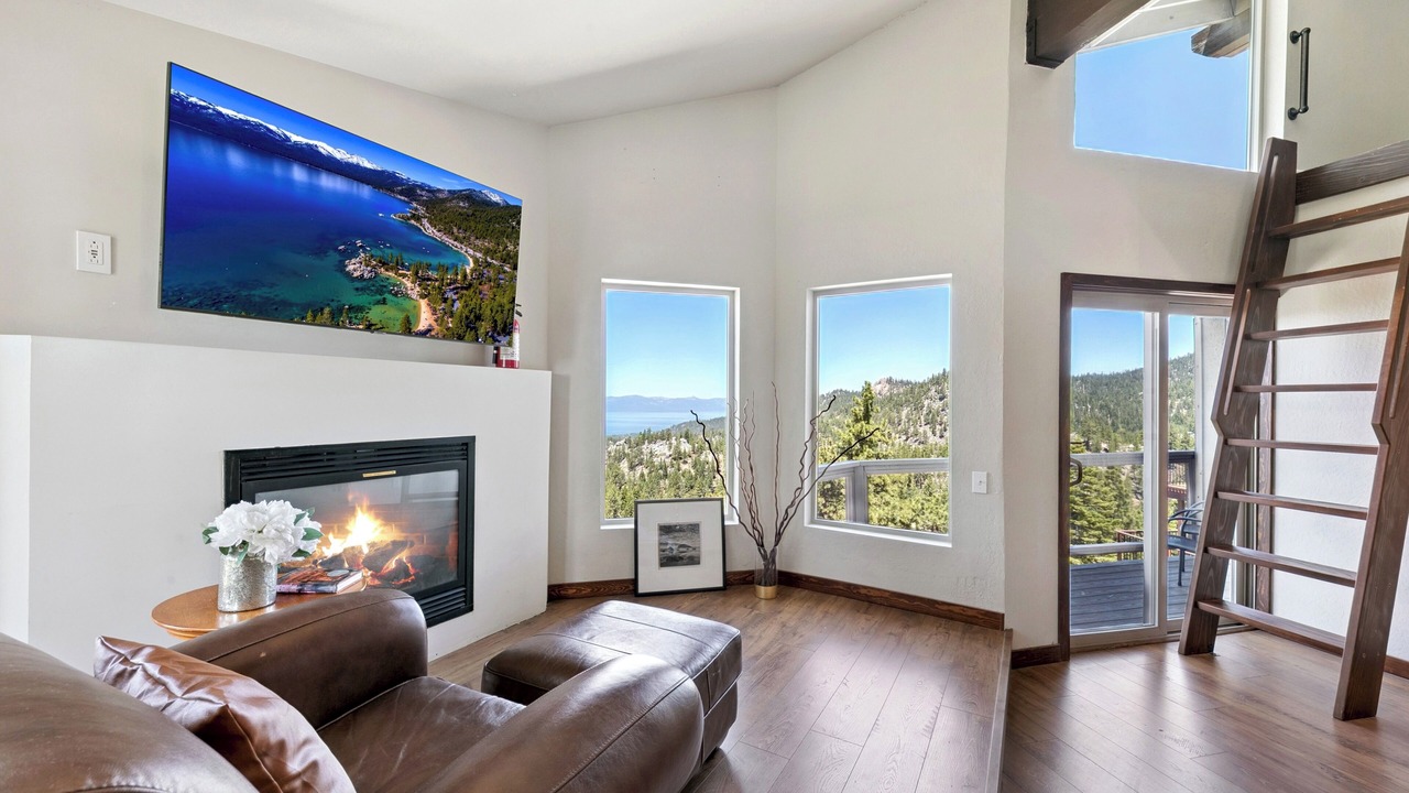 Photo of Livingroom in Tahoe Village