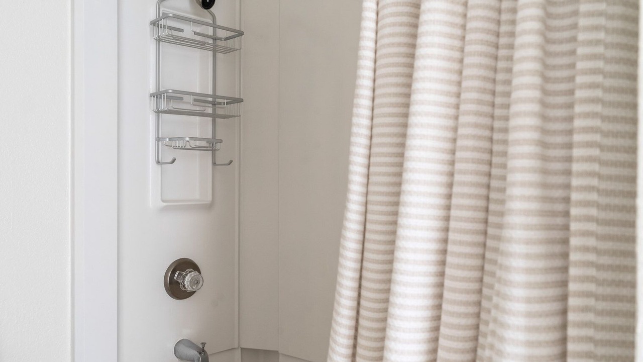 Photo of Bathroom in Shoreline West