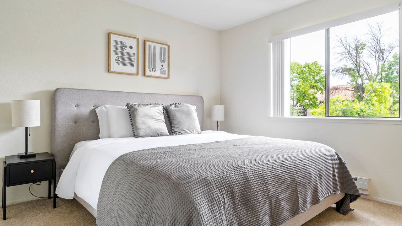 Photo of Bedroom in Shoreline West